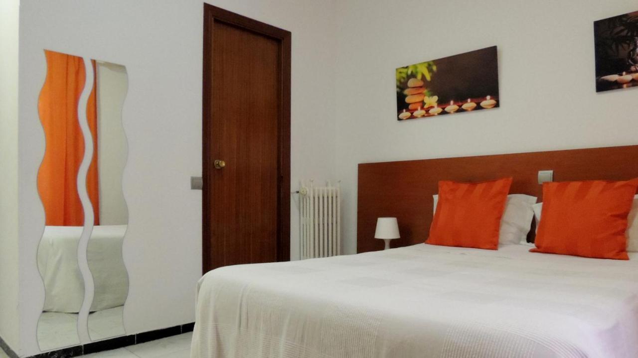 Hostal Cervantes Madrid Eksteriør billede
