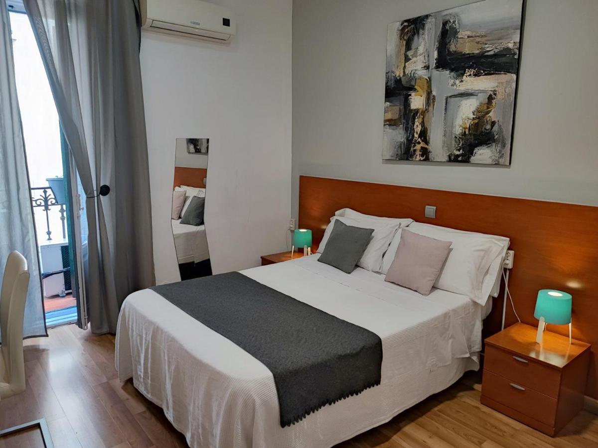Hostal Cervantes Madrid Eksteriør billede