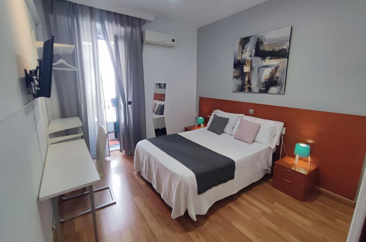 Hostal Cervantes Madrid Eksteriør billede