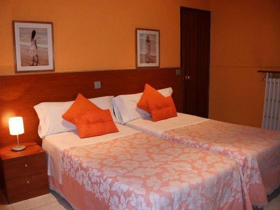 Hostal Cervantes Madrid Eksteriør billede