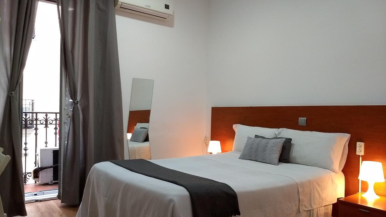 Hostal Cervantes Madrid Eksteriør billede